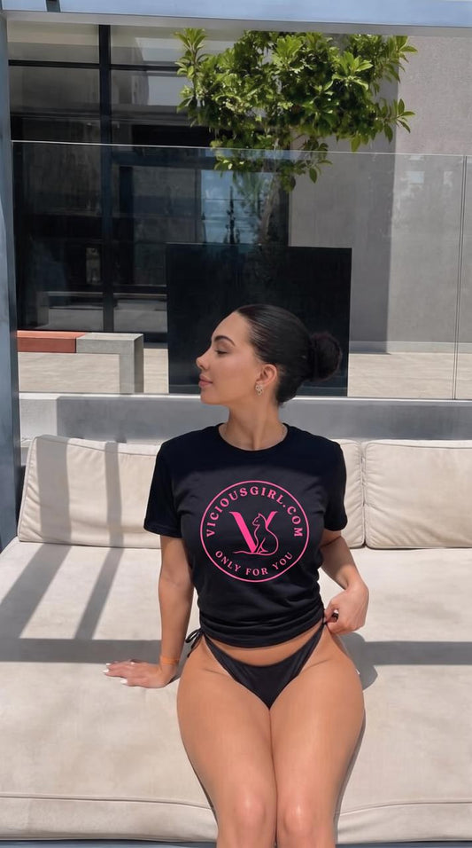 Marina  teste son nouveau Gode XL